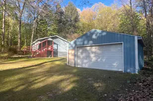 12561 S Sand Beach Dr, Grant, MI 49327 - Photo 10