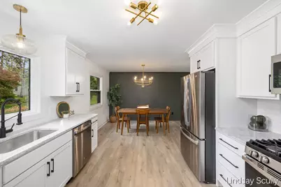 2062 Britton Court SE, Grand Rapids, MI 49546 - Photo 10