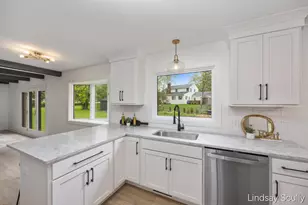 2062 Britton Ct SE, Grand Rapids, MI 49546 - Photo 12