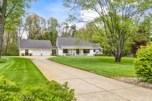 23070 Prairie View Ct, Mattawan, MI 49071 - Photo 2