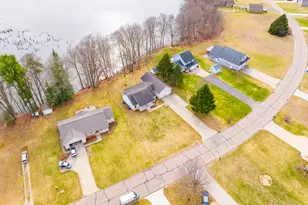 3220 Fairhaven Dr, Allegan, MI 49010 - Photo 42