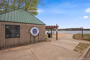 218 N Jackson St, Spring Lake, MI 49456 - Photo 54