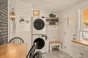 529 Arlington Ave, Grand Haven, MI 49417 - Photo 14