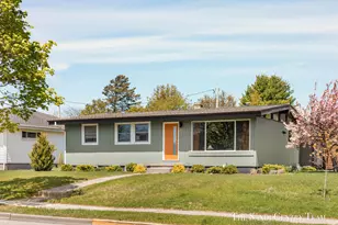 529 Arlington Ave, Grand Haven, MI 49417 - Photo 2
