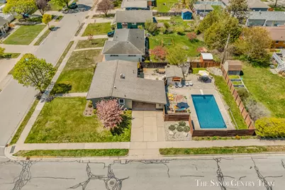 529 Arlington Avenue, Grand Haven, MI 49417 - Photo 1