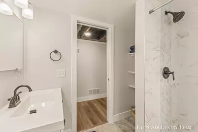 529 Arlington Avenue, Grand Haven, MI 49417 - Photo 26