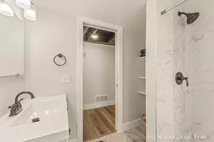 529 Arlington Ave, Grand Haven, MI 49417 - Photo 26
