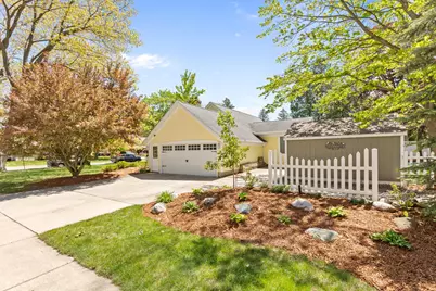996 Colonial Court, Holland, MI 49423 - Photo 30