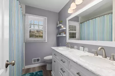 996 Colonial Court, Holland, MI 49423 - Photo 16