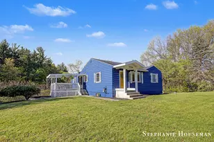 2914 River Hill Dr NW, Grand Rapids, MI 49534 - Photo 4