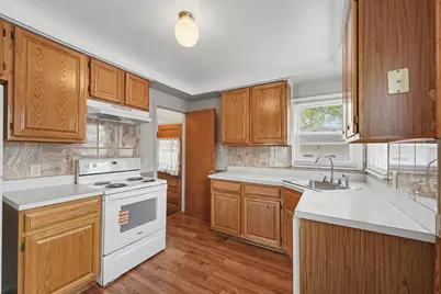 28429 Cleveland, Livonia, MI 48150 - Photo 10