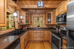 6525 Goshorn Dr, Saugatuck, MI 49453 - Photo 16