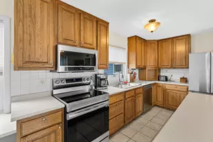 6806 Oakland Dr, Portage, MI 49024 - Photo 18