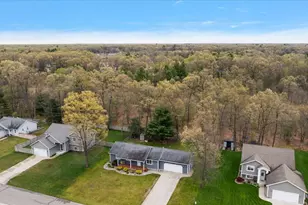 1110 Brian Dr, Muskegon, MI 49442 - Photo 46