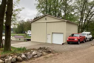 302 & 304 Eastland Dr, Leroy, MI 49655 - Photo 14