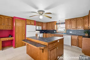 15727 40th Ave, Coopersville, MI 49404 - Photo 32