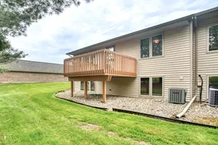 1037 Country Gardens NW, Grand Rapids, MI 49534 - Photo 24