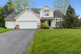 1384 Baywood Cir, Brighton, MI 48116 - Photo 1