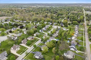 1384 Baywood Cir, Brighton, MI 48116 - Photo 6