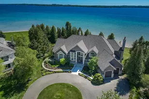 7545 Oyster Bay Dr, Charlevoix, MI 49720 - Photo 60