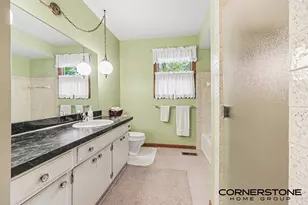 2070 Timberview Dr NE, Grand Rapids, MI 49525 - Photo 18