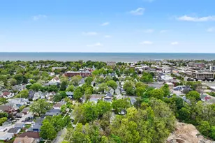 512 Marsh St, Saint Joseph, MI 49085 - Photo 2