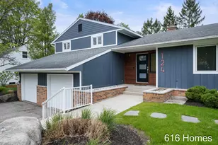 124 Loch Lomond Ave NE, Grand Rapids, MI 49546 - Photo 2