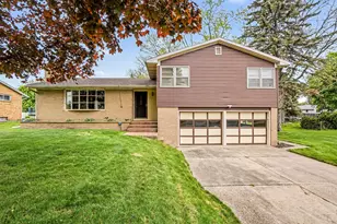 7431 Thomas Ave, Jenison, MI 49428 - Photo 1