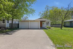 1742 Boston St SE, Grand Rapids, MI 49506 - Photo 30