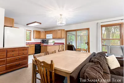 2240 Monica Lane, Muskegon, MI 49442 - Photo 12