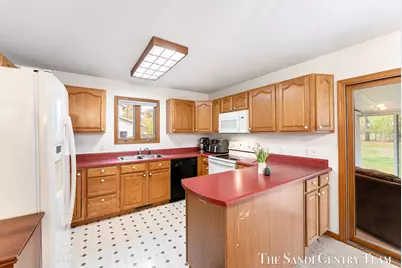 2240 Monica Lane, Muskegon, MI 49442 - Photo 6