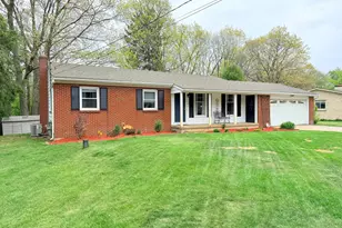 3101 Paris Park Dr SE, Grand Rapids, MI 49512 - Photo 2