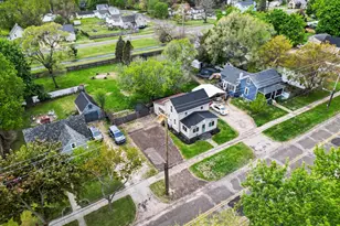 413 S Front St, Belding, MI 48809 - Photo 2