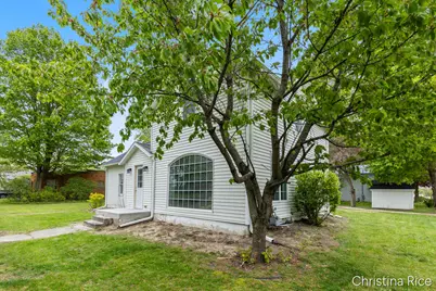 131 Third Street, Lakeview, MI 48850 - Photo 2