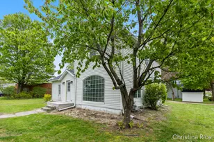 131 3rd St, Lakeview, MI 48850 - Photo 2