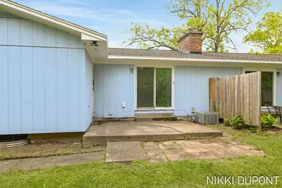 2417-2419 Edgewood Avenue SE, Grand Rapids, MI 49546 - Photo 10