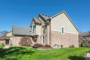 36520 Tom Brown Ct, Westland, MI 48185 - Photo 2