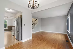 18239 Jamestown Cir, Northville, MI 48168 - Photo 16