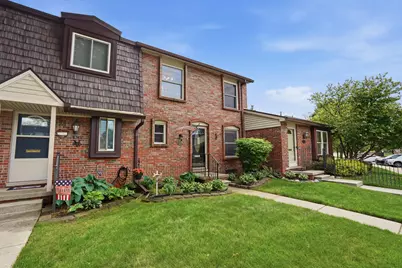18239 Jamestown Circle, Northville, MI 48168 - Photo 4