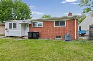 15370 Deering St, Livonia, MI 48154 - Photo 30