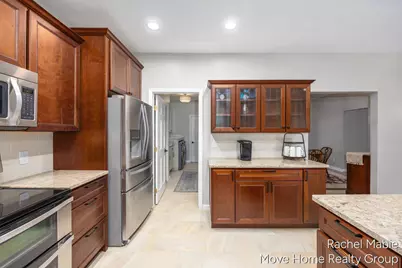 5951 Barcroft Drive SW, Wyoming, MI 49418 - Photo 14