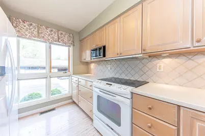 758 Greenhills Drive, Ann Arbor, MI 48105 - Photo 10