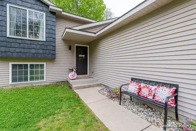 806 Grindle Drive SE, Lowell, MI 49331 - Photo 2