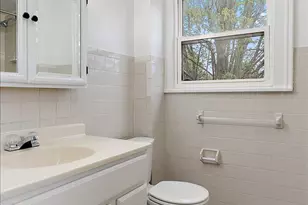 111 N Jefferson St, Lowell, MI 49331 - Photo 34