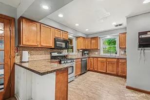 554 Lyles St SE, Kentwood, MI 49548 - Photo 6