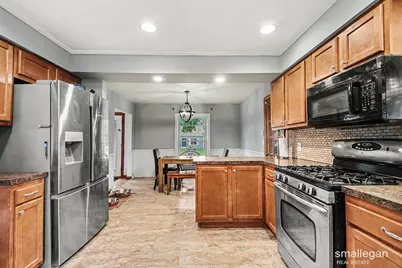 554 Lyles Street SE, Kentwood, MI 49548 - Photo 8