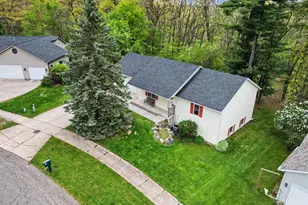 165 Hunter's Trail Ct, Middleville, MI 49333 - Photo 26