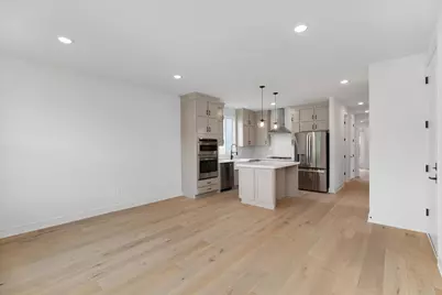 289 W Ann Arbor Trail #2, Plymouth, MI 48170 - Photo 2