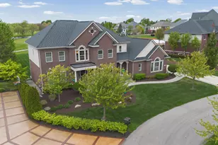 23325 Country Club Dr, South Lyon, MI 48178 - Photo 4