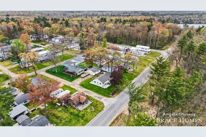 1653 S Beech Avenue, White Cloud, MI 49349 - Photo 32